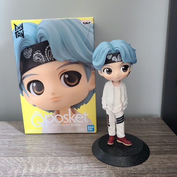 BTS Suga Q Posket - Picture 2 of 4
